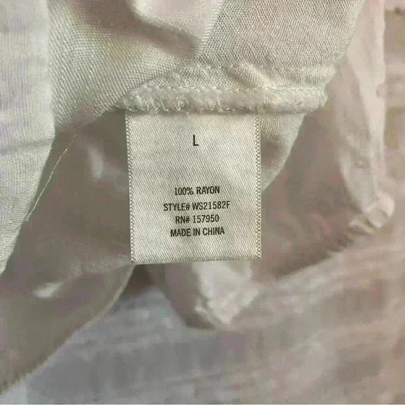 Francesca’s Mi Ami White Clip Dot Surplice Blouse | Women’s Size Large Shirt - Picture 5 of 9